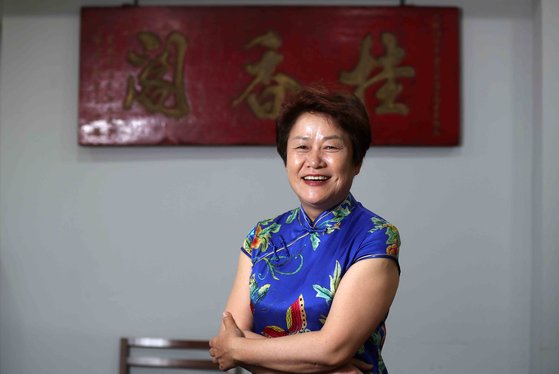 독도새우에 절한 할리 타는 여교수···그가 텃세 뚫은 A4 1장