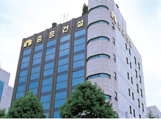 새우가 고래 삼켜…대우건설 인수 나선 벌떼입찰 중흥건설