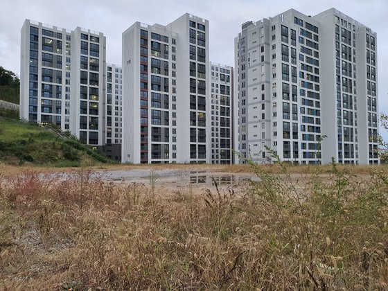 서민 위한 펜트하우스? 모집공고 없는 백현동 수상한 23채