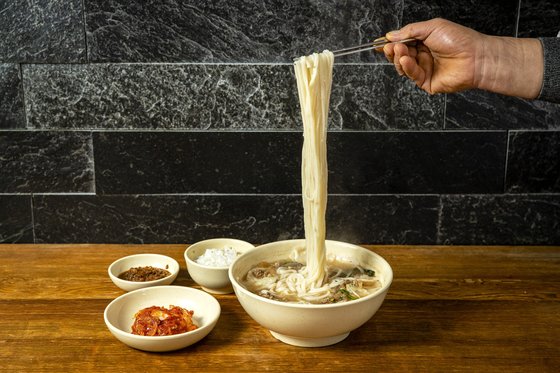 미쉐린은 면성애자다···6년연속 뽑힌 서울 칼국수 맛집 3곳은?