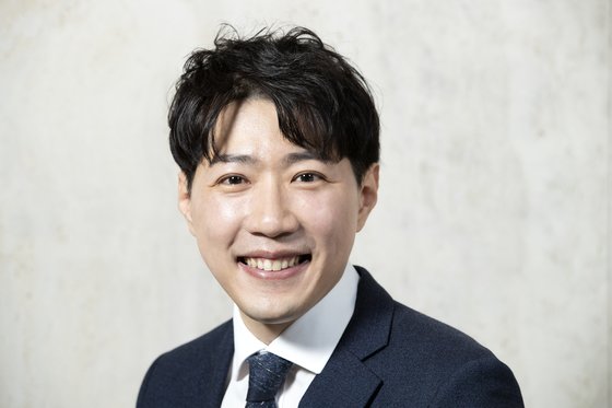 “소름돋게 리얼” 웹소설 ‘상남자’로 MZ세대 사로잡은 MZ 엔지니어