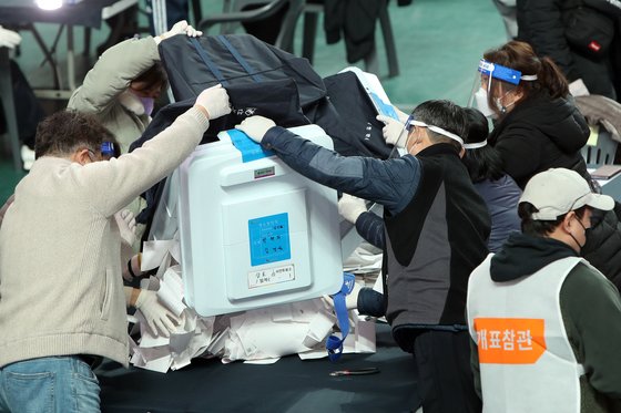 투표율 전국 최고 광주·전남…10명 중 8명 투표했다