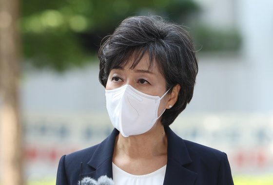 박순애, 연구용역에 남편 끼워주기 의혹…전문 역할 수행 반박