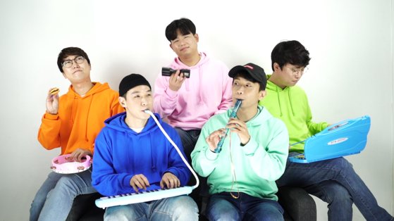 잘나가는 유튜버들 키워낸 자선 음악가?…브금대통령 정체 [비크닉]