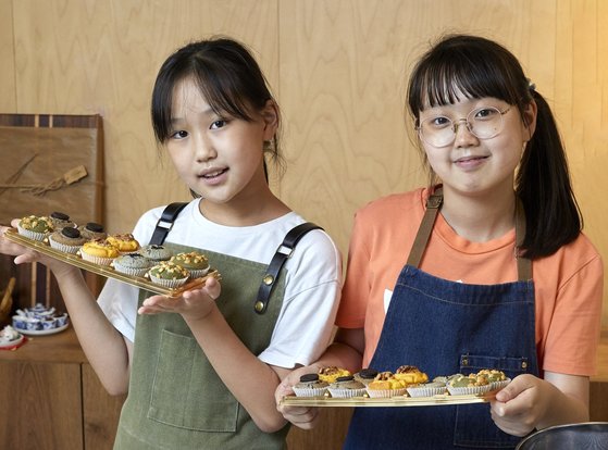 [소년중앙] 쿠키처럼 바삭 떡처럼 쫄깃…밀 대신 쌀로 빵 구워요