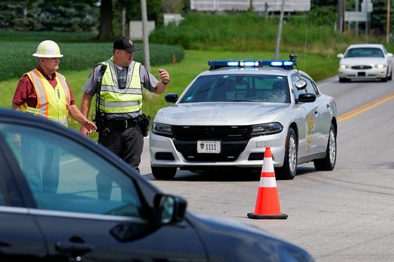 FBI 침입 무장괴한 사살…트럼프 지지 극우단체 연관성 조사