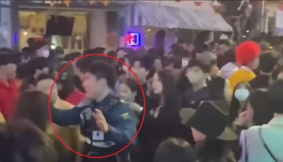 사람 죽고있다, 제발 돌아가라 그날 목 쉬도록 외친 경찰관