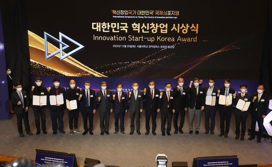 치매잡는 PET·3D 현미경…딥테크 선도하는 한국 기업들