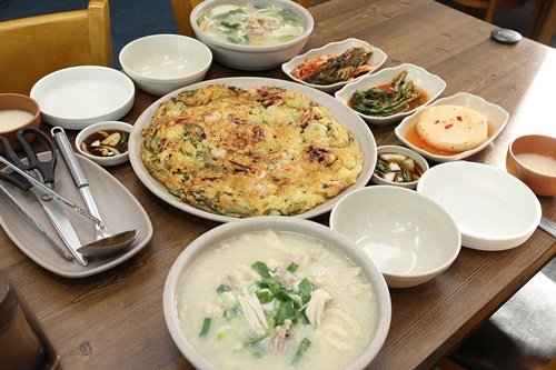 북동삼거리손칼국수, ‘2022 소비자만족 브랜드 대상’ 칼국수 부문 1위 수상