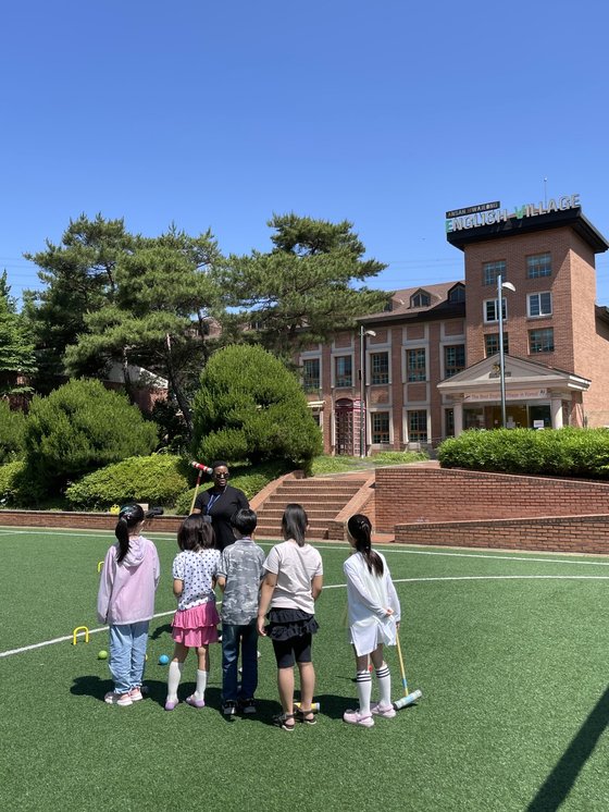 [소년중앙] 학생 없어 문 닫은 학교 전국 3922곳, 영어마을·아트센터 등 다양하게 변신 중이죠