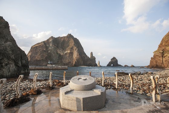 [소년중앙] 독도가 대한민국 영토인 이유, 지리·역사·국제법적으로 풀어볼까요