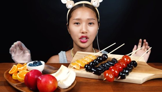국감 불려나오는 왕가탕후루 대표 청소년 설탕 과소비 문제가…