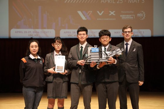 세인트존스베리아카데미 제주 고등부 로보틱스팀, 벡스 로보틱스 대회 우승