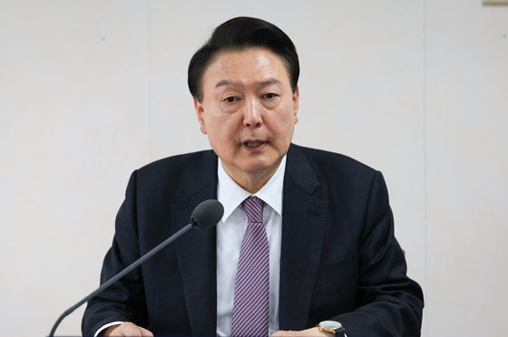 韓 총선에 주요 외신들 尹, 레임덕 위협 직면…역풍 찾아올 것