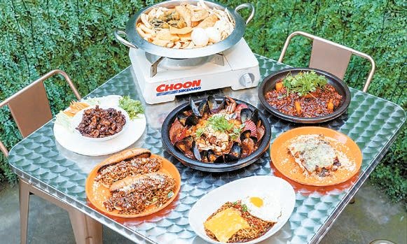 [Cooking&Food] 퓨전 한식주점 춘식당과 협업해 ‘짜파게티 다이닝 클럽’ 선봬