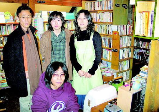 ‘아름다운 가게’서 뻗어나온 책방…책은 기증받고 직원은 자원봉사