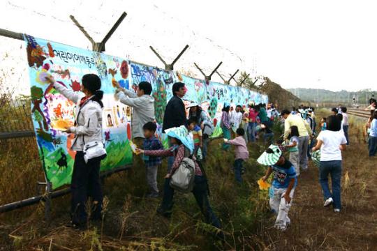 ‘어린이어깨동무’ 피스메이커상 수상
