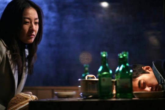 약혼자를 죽인 남자와 ‘사랑에 미치다’