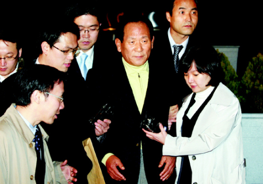 정화삼씨 “청탁” 진술…노건평씨는 로비 부인