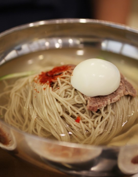 1세대 명가 아성에 도전장 내미는 냉면 맛집들