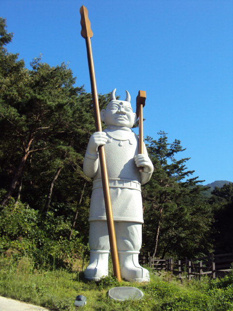 섬진강 숲속 마을에는 도깨비들이 산다