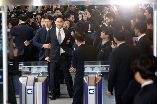 유승민 vs 김무성.... 가치관이 이렇게 다른데 유승민이 이겨먹은듯 (연설문 비교) | 인스티즈
