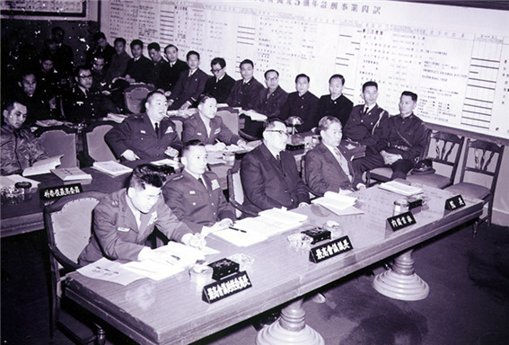 라캉 정신분석으로 한국 근현대사를 읽다 