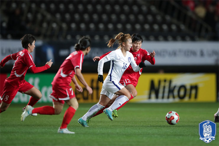  역대전적 1승15패…여자축구, 남북 실력차 왜 클까 