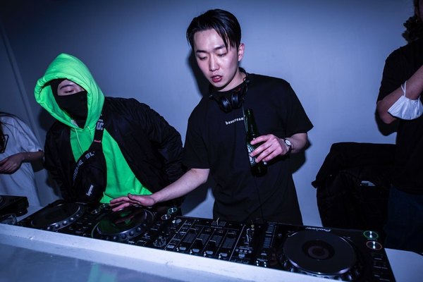  ‘비키니’ 지고, ‘이디엠 디제이’ 패션이 뜬다  