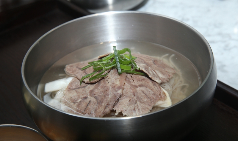  [ESC] “냉면따라 강남 간다”···불붙은 강남 냉면전쟁! 