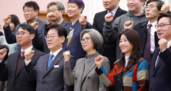  “해고 노동자에서 생활정치인으로 40년 ‘함께 하는 삶’ 깨우쳤죠” 