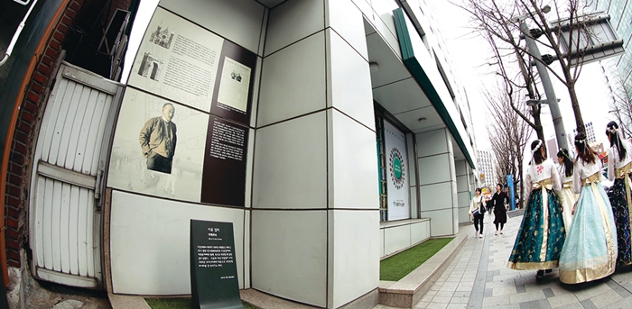  열사의 큰 그림자에 가려진 그 부인의 선각성 