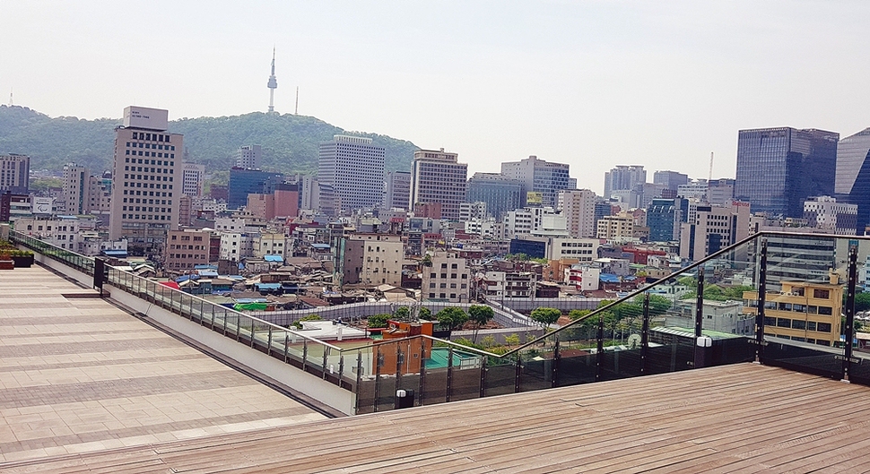  세운상가는 이제 ‘전망 좋은 옥상’ 명소 