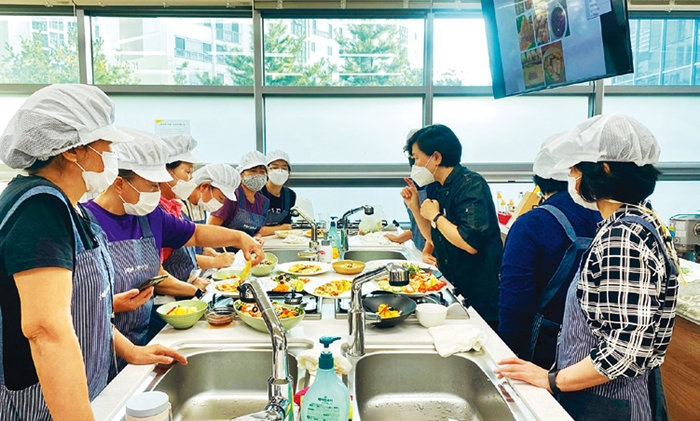 “주민기술학교에서 배운 생활기술로 봉사도 하고 사업도 모색”