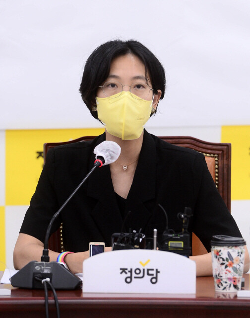 “여성 죽이지 마” 호소에 “범죄를 페미니즘과 엮는다”는 이준석