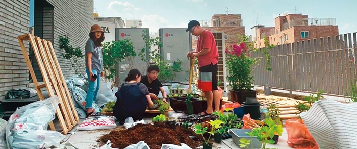 입주 청년들의 주거 공동체, 이웃 주민들의 문화공간 되다