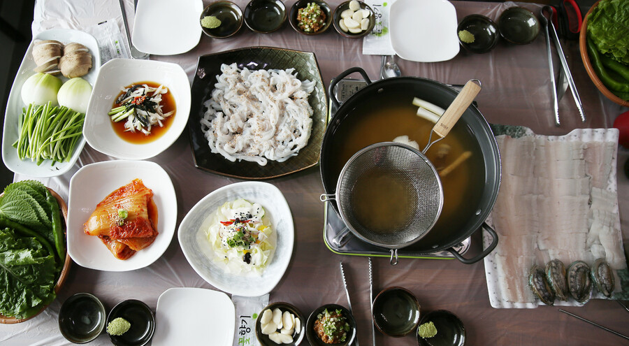 장흥 갯장어, 한여름 보양식 ‘절정의 맛’ [ESC]