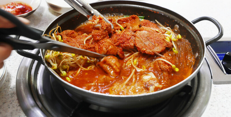 ‘물불’ 안 가리는 전주 고기 맛, 개미지네!