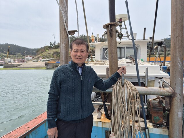 “도끼로 깨서라도 구할걸”…세월호 구조 나섰던 선장의 후회
