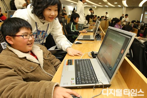 엔씨소프트 `푸드포스 한글판` 게임 체험 행사