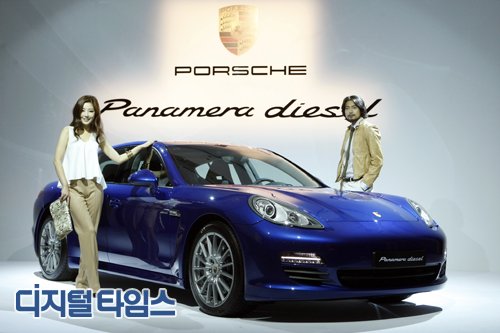 포르쉐 파나메라 디젤 스포츠카 공개
