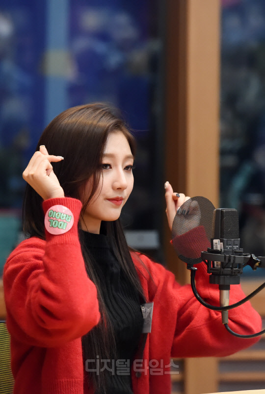 [포토]러블리즈 정예인 `제가 더 사랑합니다.....`