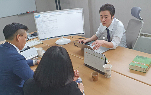 주 52시간 대비를 위해 인사팀장이 직접 모바일 솔루션 개발