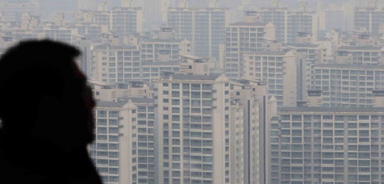 `트리플 압박`에 급매 늘고 거래 실종…매물 거두는 강남 집주인들