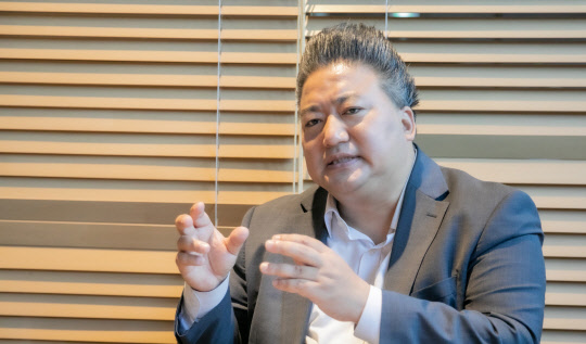 [배종찬 인사이트케이연구소 소장에게 고견을 듣는다] 정치판 분석 30년 `날카로운 촉` 정평… 재치있는 입담으로 방송가 종횡무진