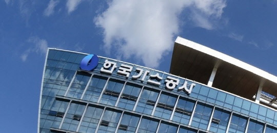 호구된 한국가스공사…LNG, 아무리 비싸도 `묻지마 수입`