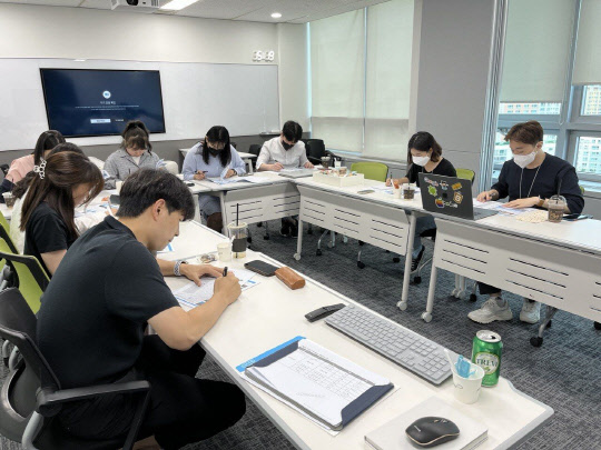 AI 일자리 매칭에 커리어 관리까지… 대표 채용 플랫폼 또 한 번 날다