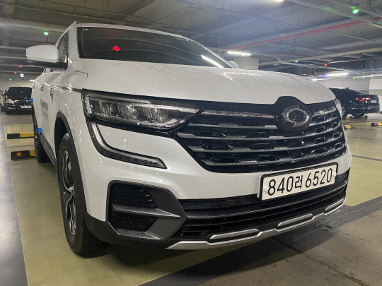 [돈+Cars] 디자인·실용 잡은 2인승 화물SUV… `커플용 캠핑카` 틈새공략 성공예감