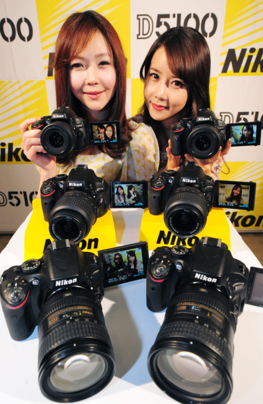 전세계 동시 발표, 니콘 D5100
