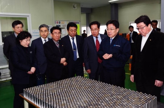 윤상직 장관, 중소 뿌리기업 제이앤엘테크 방문